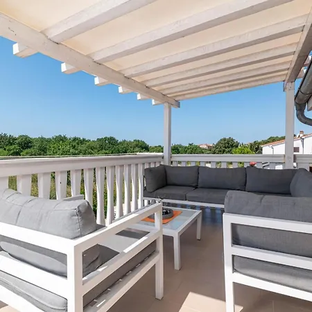 With Wifi Liznjan, Medulin - 27457 Apartment *